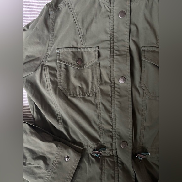 L.L. Bean Forest Green Outdoorsy Utility Fisherman Jacket, size Small - Picture 2 of 15